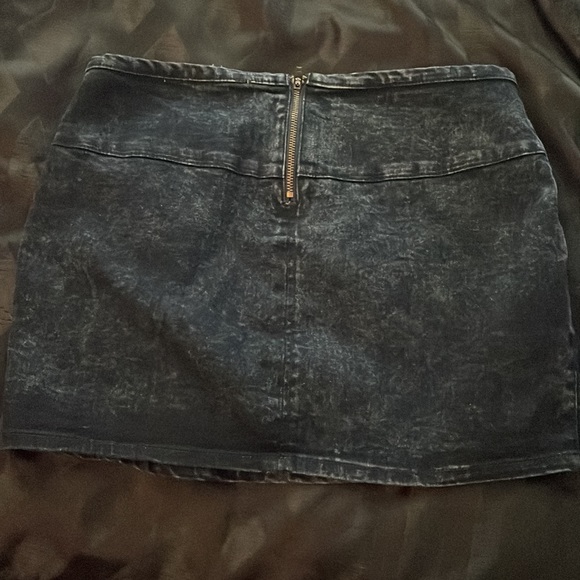 Forever 21 High Waisted Jean Skirt - Picture 2 of 2